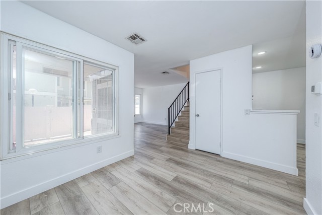 1650 S Campus Avenue, Ontario CA: https://media.crmls.org/medias/6e758db1-4f74-4f5b-9daa-bd3285343f79.jpg