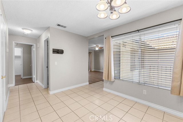 1310 Brentwood Circle, Corona CA: https://media.crmls.org/medias/6e76377e-3175-4640-942e-41b8df10d77b.jpg