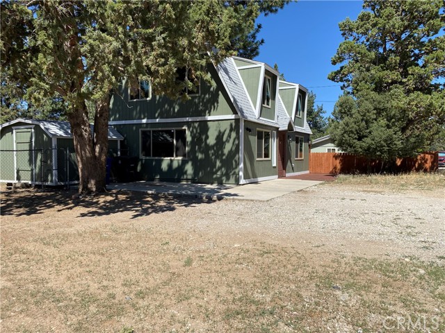 Detail Gallery Image 2 of 17 For 2125 4th Ln, Big Bear City,  CA 92314 - 3 Beds | 2 Baths