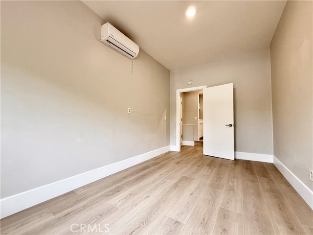 Detail Gallery Image 35 of 72 For 24204 Calvert, Woodland Hills,  CA 91367 - 6 Beds | 3 Baths