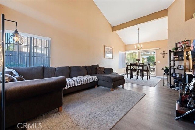 429 Colfax Circle, Corona CA: https://media.crmls.org/medias/6e7863db-9c2a-479d-927f-9b1d2c7ca19c.jpg