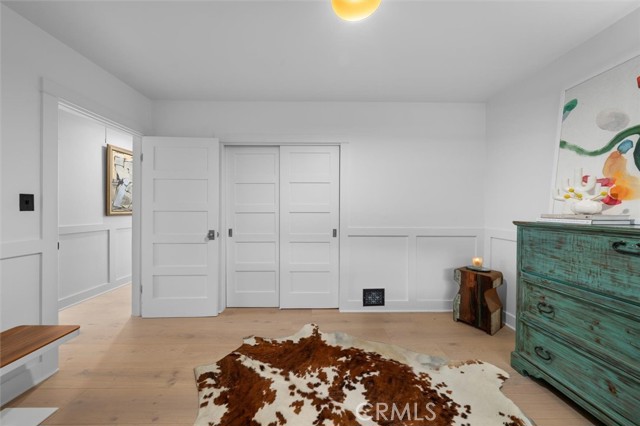 1012 10th Street, Manhattan Beach CA: https://media.crmls.org/medias/6e7a4191-a9d8-4624-bb4f-afa4348e07d9.jpg