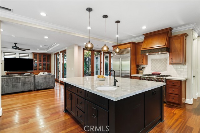 Detail Gallery Image 19 of 71 For 1314 19th St, Manhattan Beach,  CA 90266 - 5 Beds | 4/2 Baths