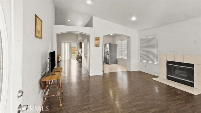 Detail Gallery Image 14 of 28 For 15460 Guava, Victorville,  CA 92394 - 4 Beds | 2 Baths