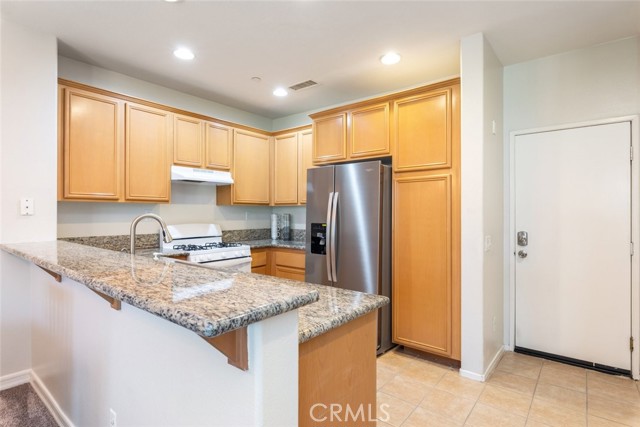 Detail Gallery Image 13 of 31 For 1800 E Lakeshore, Lake Elsinore,  CA 92530 - 3 Beds | 2 Baths