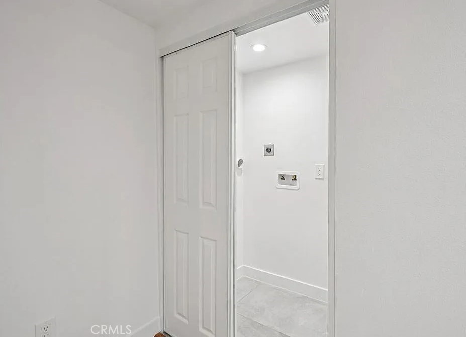 https://media.crmls.org/medias/6e7cae12-8272-4857-92b8-6e061a96cd98.jpg?preset=X-Large