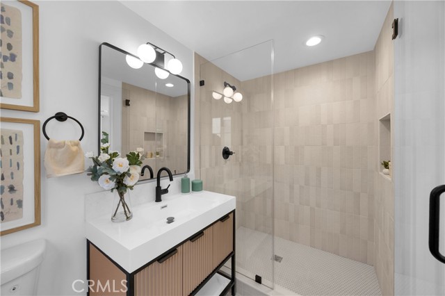 Detail Gallery Image 18 of 30 For 16938 Knapp St, Northridge,  CA 91343 - 3 Beds | 2/1 Baths