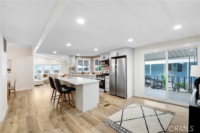 Detail Gallery Image 7 of 15 For 4361 Mission Blvd #100,  Montclair,  CA 91763 - 4 Beds | 2 Baths