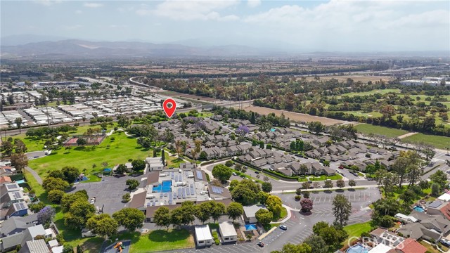 14 Black Oak, Irvine CA: https://media.crmls.org/medias/6e7d0949-5652-4fdf-886f-5074ff579b04.jpg