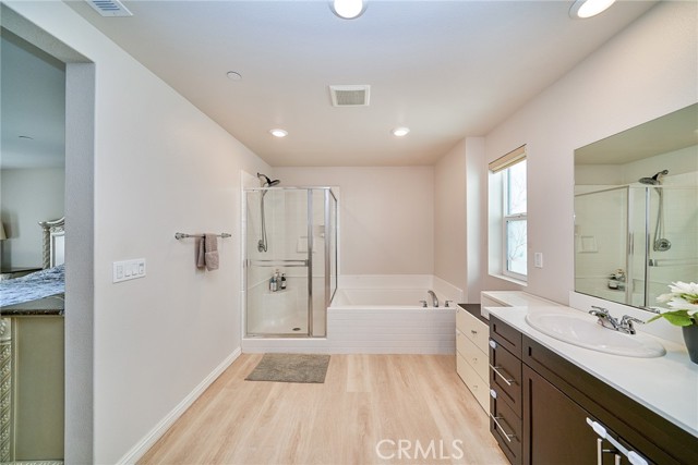 Detail Gallery Image 18 of 41 For 1202 Clipper Ln, Harbor City,  CA 90710 - 4 Beds | 3 Baths