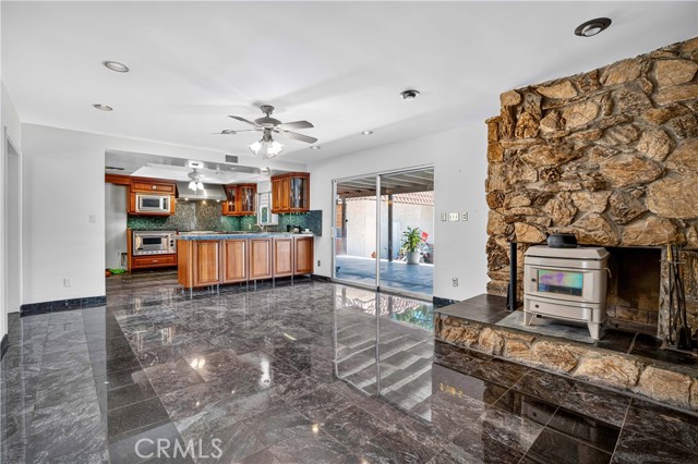 17558 Lahey Street, Granada Hills CA: https://media.crmls.org/medias/6e7d699b-0884-45c1-a3ec-63aef648b1c3.jpg