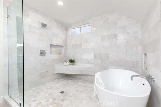 Detail Gallery Image 31 of 38 For 4401 Cezanne Ave, Woodland Hills,  CA 91364 - 4 Beds | 3 Baths