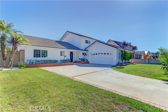 11428 Snowdrop Avenue, Fountain Valley CA: https://media.crmls.org/medias/6e7ec749-aa15-4589-b570-c200dc49f0b8.jpg