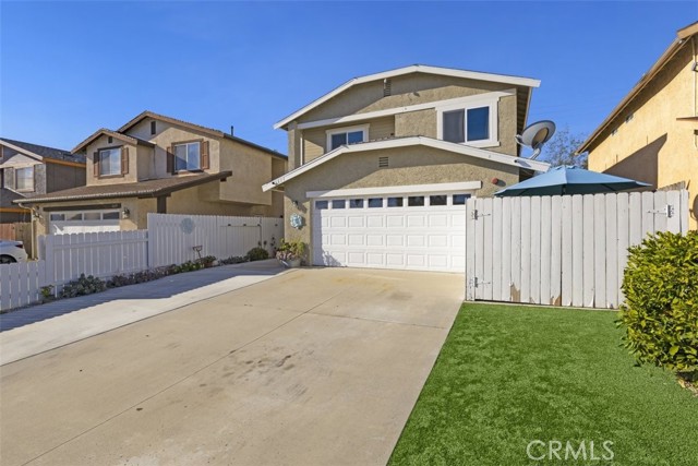 1611 Burnside Avenue photo 2