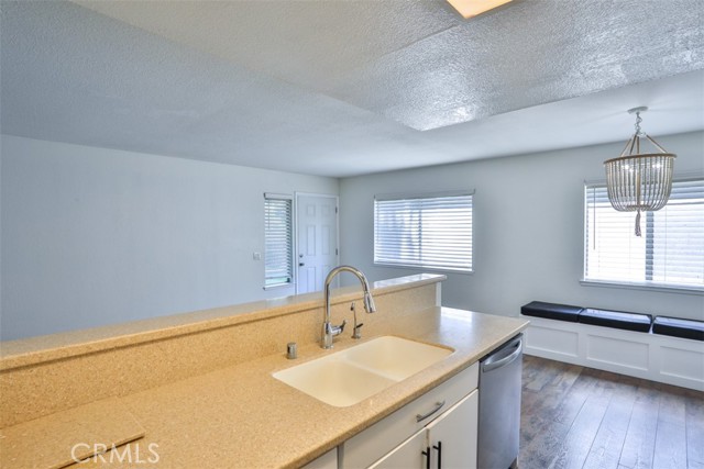 3025 N White Avenue, La Verne CA: https://media.crmls.org/medias/6e8088ae-807a-42cb-a0ef-d8ae973ef271.jpg