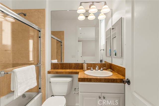 Image 23 of 34 For 2729 Hollyview Court
