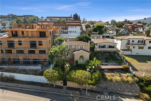 Detail Gallery Image 2 of 51 For 2325 Gaffey St, San Pedro,  CA 90731 - 2 Beds | 2 Baths