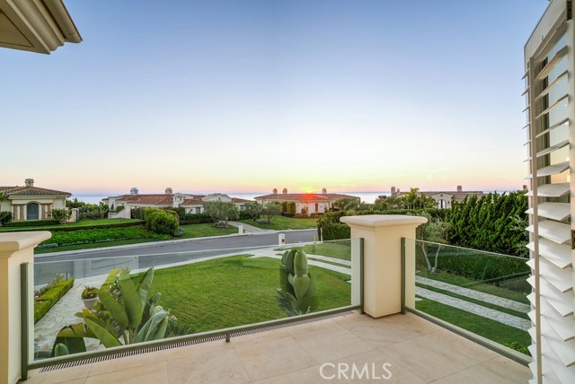 12 Via Del Cielo, Rancho Palos Verdes, California 90275, 5 Bedrooms Bedrooms, ,5 BathroomsBathrooms,Residential,Sold,Via Del Cielo,PV17238572