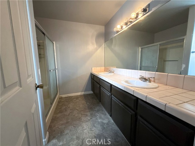 Detail Gallery Image 9 of 10 For 421 Petris Avenue, Ridgecrest,  CA 93555 - 3 Beds | 2 Baths