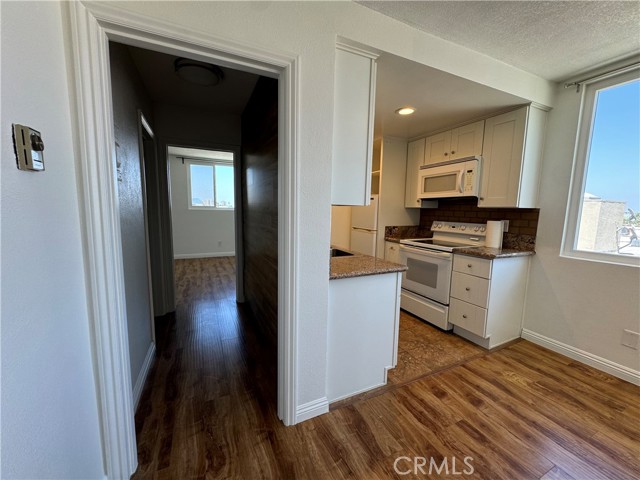 Detail Gallery Image 8 of 18 For 230 Linden Ave #507,  Long Beach,  CA 90802 - 1 Beds | 1 Baths