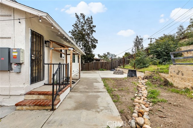 Detail Gallery Image 31 of 51 For 16550 Arnold Ave, Lake Elsinore,  CA 92530 - 4 Beds | 2 Baths