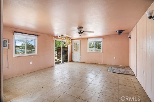 Detail Gallery Image 14 of 37 For 40041 164th St, Palmdale,  CA 93591 - 3 Beds | 2 Baths