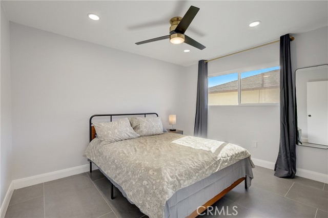 Detail Gallery Image 17 of 46 For 16562 Regina #4,  Huntington Beach,  CA 92649 - 2 Beds | 1 Baths