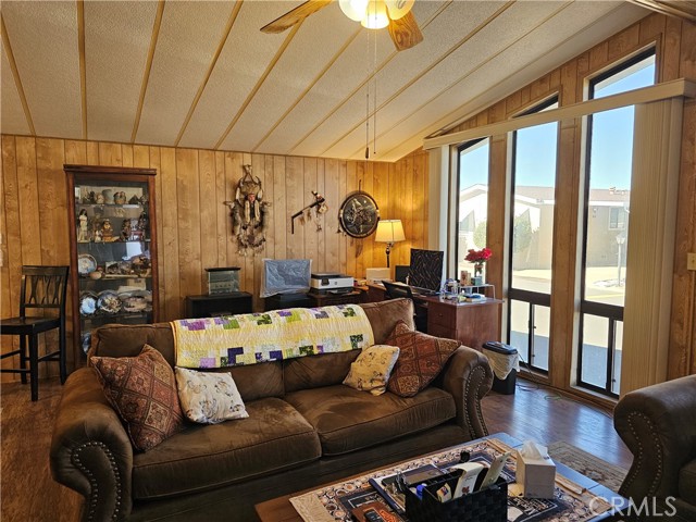 Detail Gallery Image 4 of 25 For 5001 W Florida #706,  Hemet,  CA 92545 - 2 Beds | 2 Baths