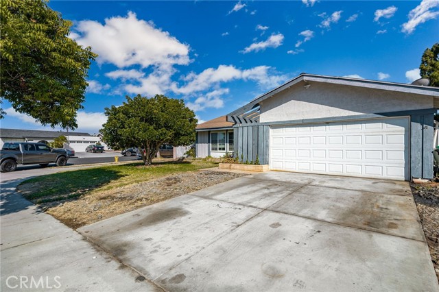 Image 2 for 1010 Redwood Court, Corona, CA 92879