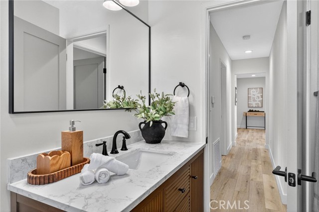 Detail Gallery Image 32 of 61 For 221 via Los Miradores, Redondo Beach,  CA 90277 - 4 Beds | 3/1 Baths