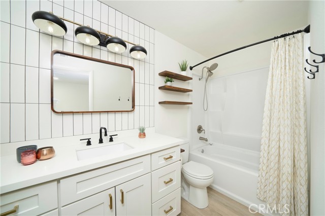 Detail Gallery Image 7 of 24 For 25671 Le Parc #1,  Lake Forest,  CA 92630 - 1 Beds | 1 Baths