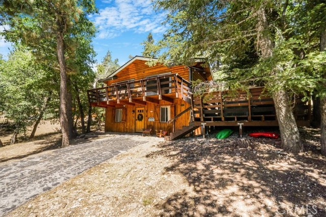 Detail Gallery Image 2 of 35 For 1218 Bow Canyon Ct, Big Bear Lake,  CA 92315 - 2 Beds | 1 Baths