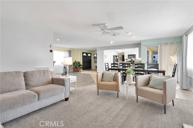 19445 Yanan Road, Apple Valley CA: https://media.crmls.org/medias/6e87d993-fa9d-4123-aa27-24768c136251.jpg