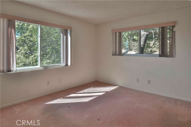 Detail Gallery Image 14 of 36 For 28680 Zion Dr, Lake Arrowhead,  CA 92352 - 3 Beds | 3/1 Baths