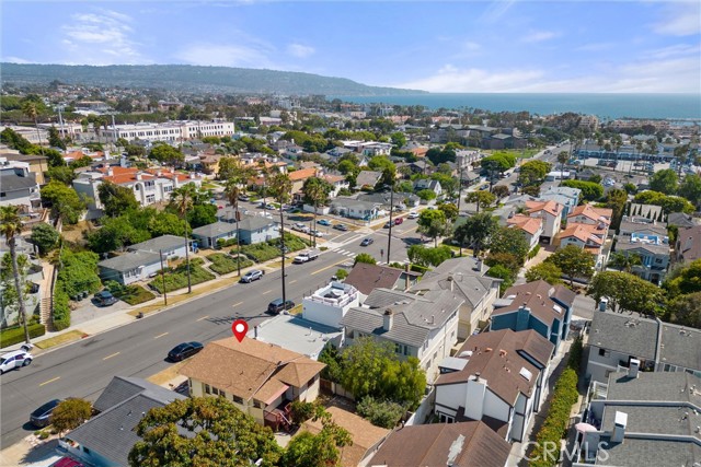 715 Carnelian Street, Redondo Beach, California 90277, 2 Bedrooms Bedrooms, ,1 BathroomBathrooms,Residential,For Sale,Carnelian,SB24129871