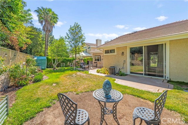 27054 Riversbridge Way, Valencia CA: https://media.crmls.org/medias/6e89ed1e-18a0-421d-81c7-f4d4cbd7a60a.jpg