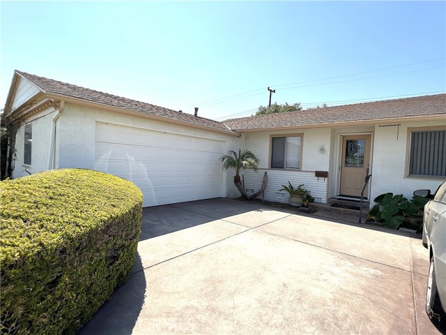 8940 Comet Circle, Westminster CA: https://media.crmls.org/medias/6e8b6677-cb6b-4bf8-9ce3-d52a2aaa3dae.jpg