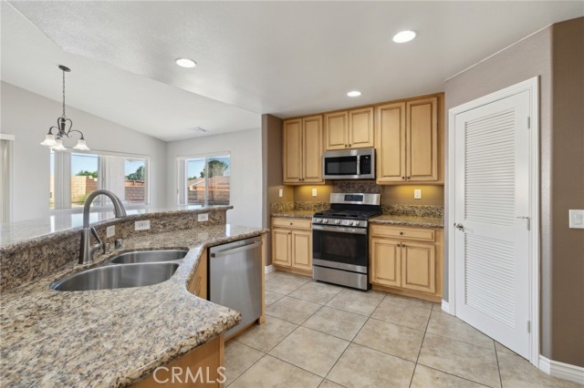 Image 3 for 26586 Topsail Ln, Helendale, CA 92342
