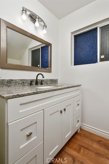 Detail Gallery Image 24 of 36 For 3833 Ridgemoor Dr, Studio City,  CA 91604 - 2 Beds | 1/1 Baths