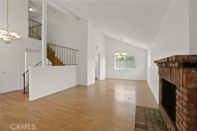 730 Redlen Avenue, Whittier CA: https://media.crmls.org/medias/6e8c8ca6-21c6-42b5-99e8-200e77a8ea4f.jpg