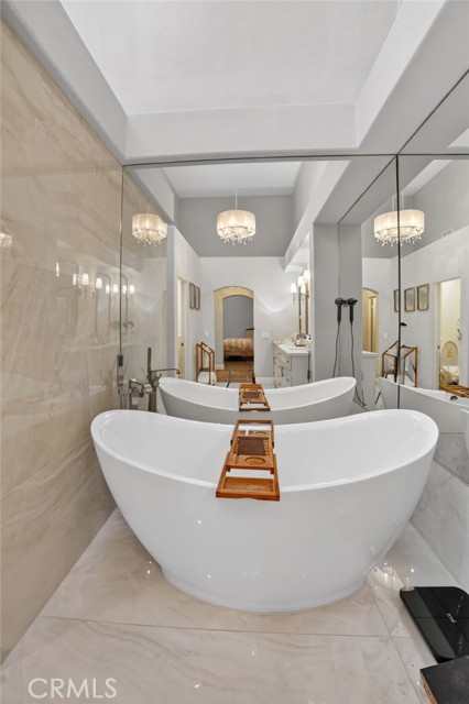 Detail Gallery Image 30 of 56 For 5 Northampton Ct #103,  Newport Beach,  CA 92660 - 3 Beds | 3/1 Baths