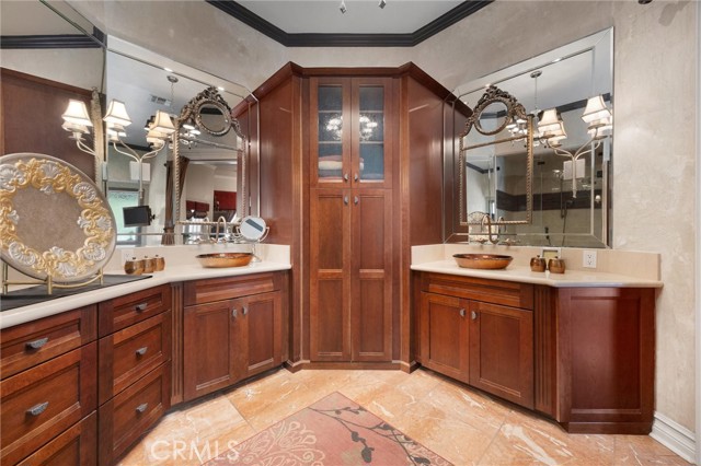 Detail Gallery Image 30 of 72 For 8905 Saint Cloud Ln, Bakersfield,  CA 93311 - 4 Beds | 4/1 Baths