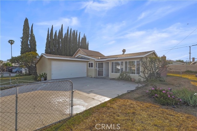 369 Lang Avenue, La Puente CA: https://media.crmls.org/medias/6e8ef550-7560-4fba-a3dd-b614792ad05a.jpg