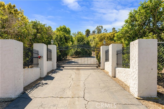 Detail Gallery Image 52 of 61 For 4960 Sleeping Indian Rd, Fallbrook,  CA 92028 - 4 Beds | 4 Baths