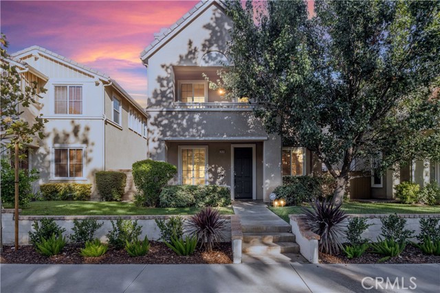 Detail Gallery Image 1 of 31 For 27626 Sunny Creek Dr, Valencia,  CA 91354 - 3 Beds | 2/1 Baths