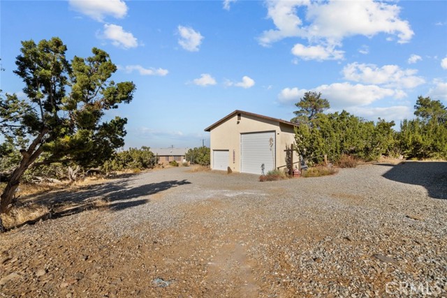 Detail Gallery Image 37 of 54 For 8676 Sky Line Dr, Pinon Hills,  CA 92372 - 3 Beds | 2/1 Baths