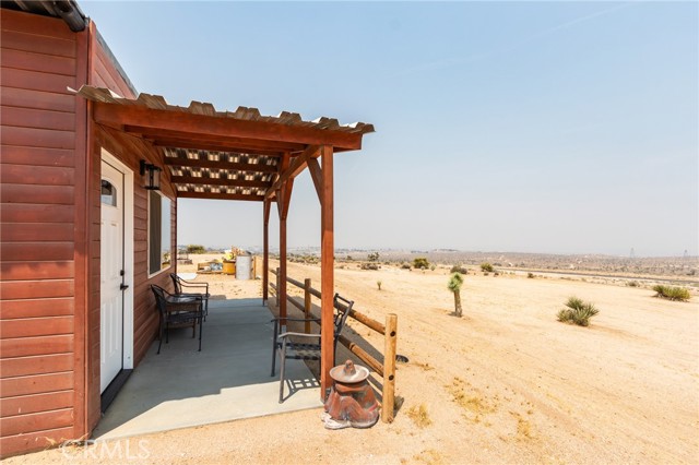 23833 Rancho Street, Apple Valley CA: https://media.crmls.org/medias/6e90a417-7dff-4157-8d9a-9731a5357544.jpg