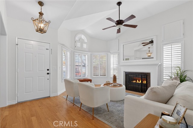 Detail Gallery Image 4 of 22 For 25837 Anderson Ln, Stevenson Ranch,  CA 91381 - 4 Beds | 2 Baths