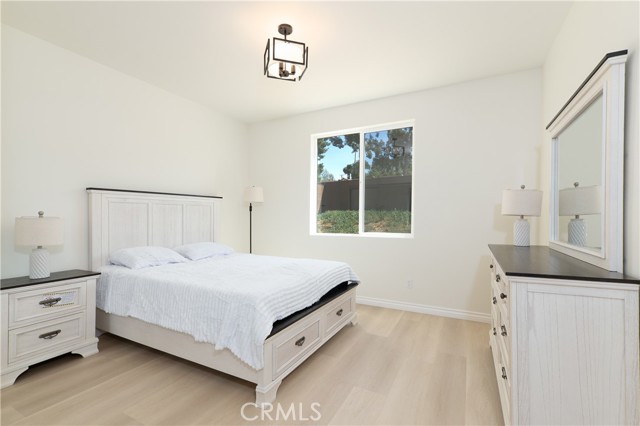 Detail Gallery Image 14 of 36 For 5978 Copperfield Ave, Riverside,  CA 92506 - 5 Beds | 4/1 Baths