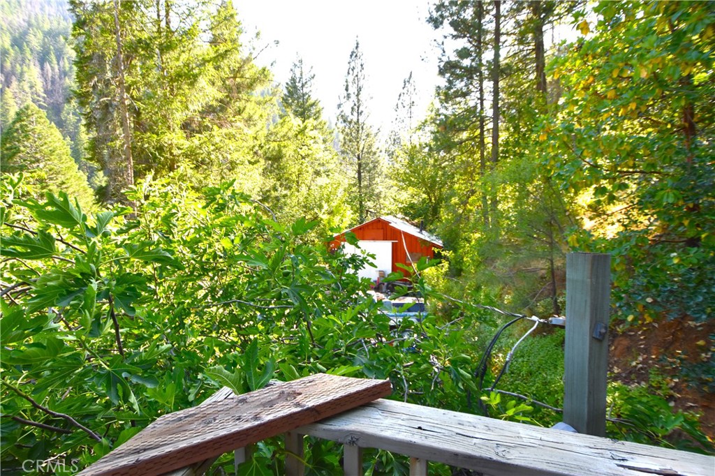 https://media.crmls.org/medias/6e918c7c-391f-42c2-b807-300623c8bc58.jpg?preset=X-Large